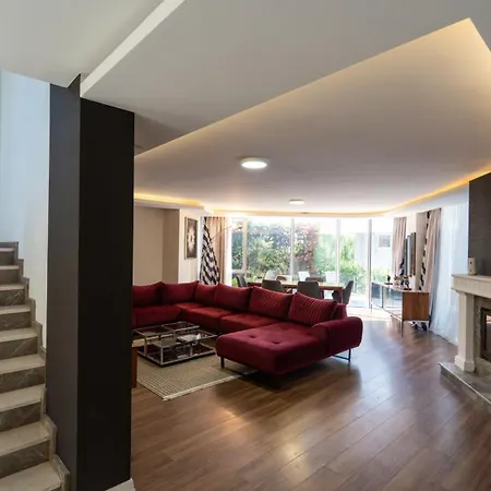 Savra House Сапанча