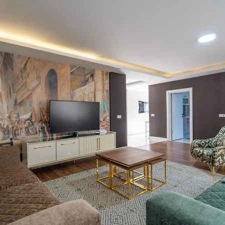 Вилла Savra House *